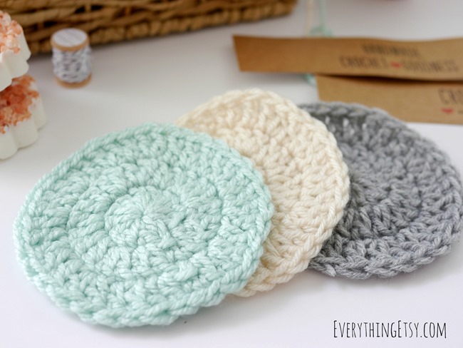 DIY Crochet Washcloths on EverythingEtsy.com