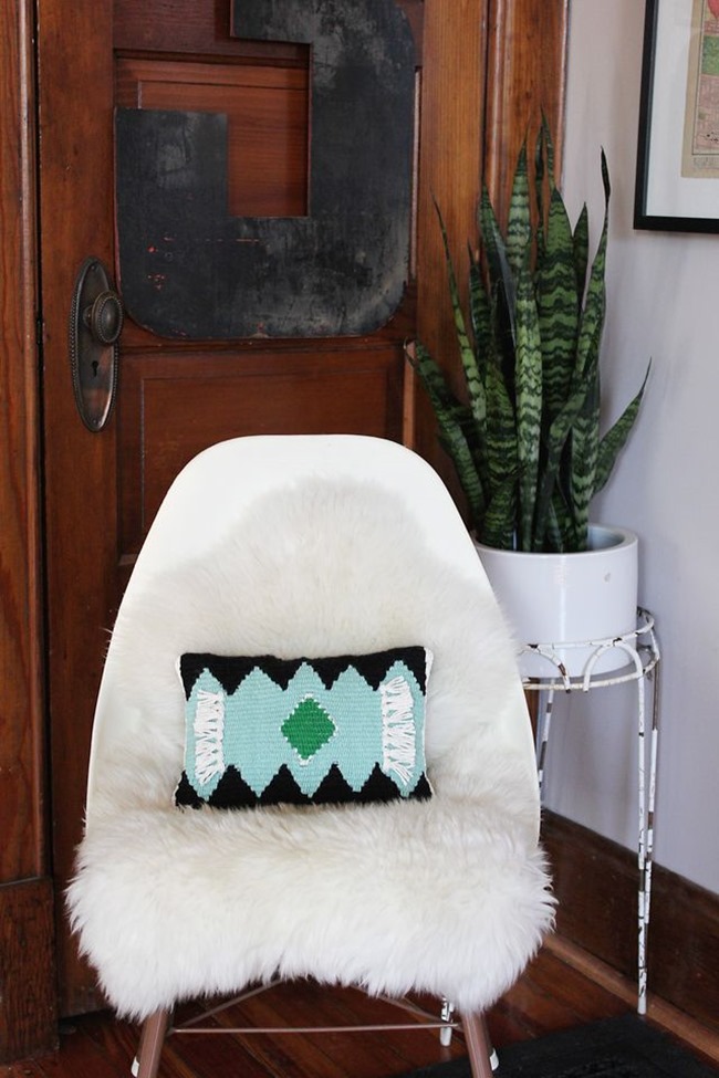 DIY Weaving Projects - Pillow