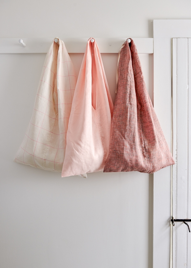 5 DIY Market Totes - Farmer's Market Weekend - fold up tote on EverythingEtsy